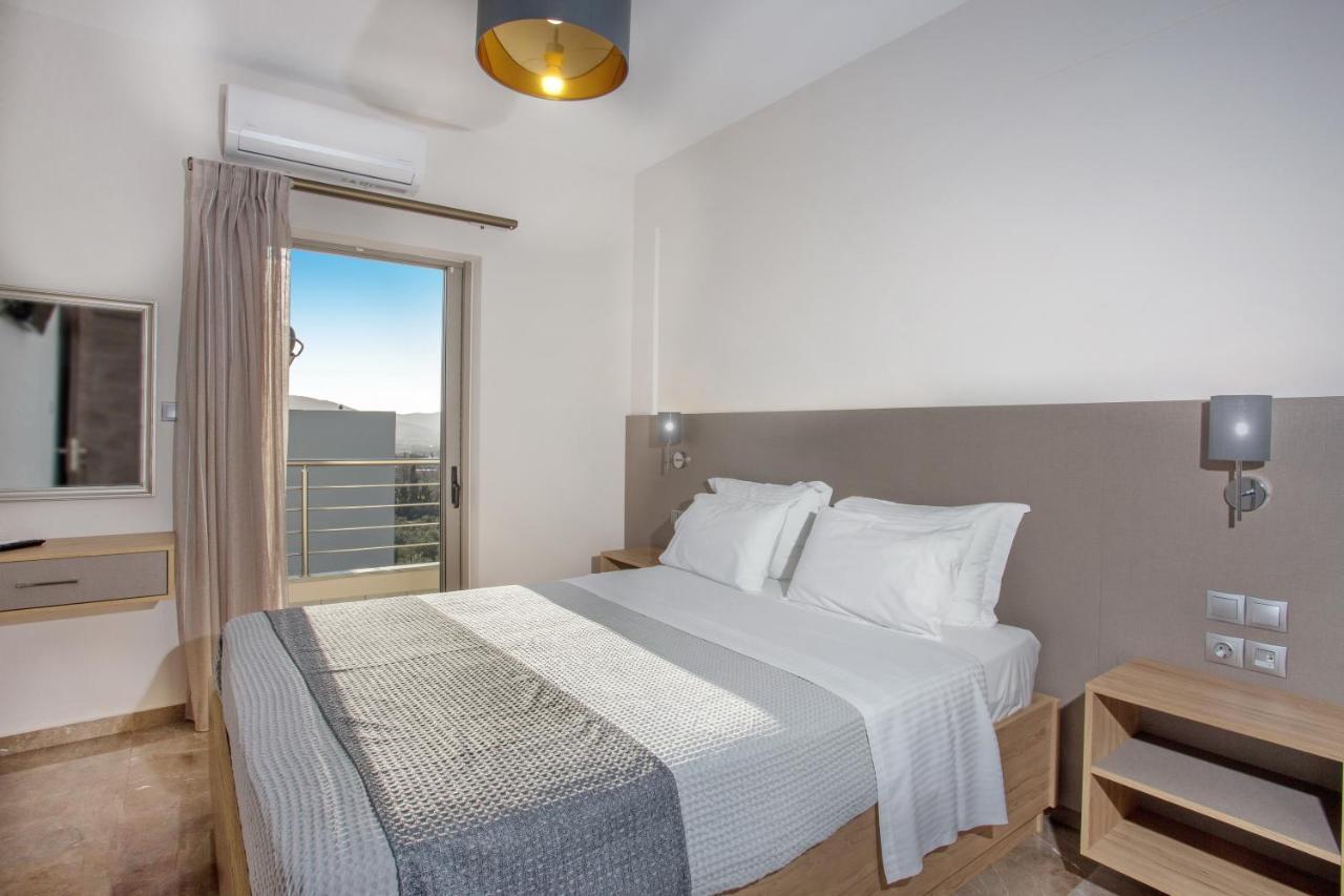 Vardians Villas & Suites Karystos  Bagian luar foto